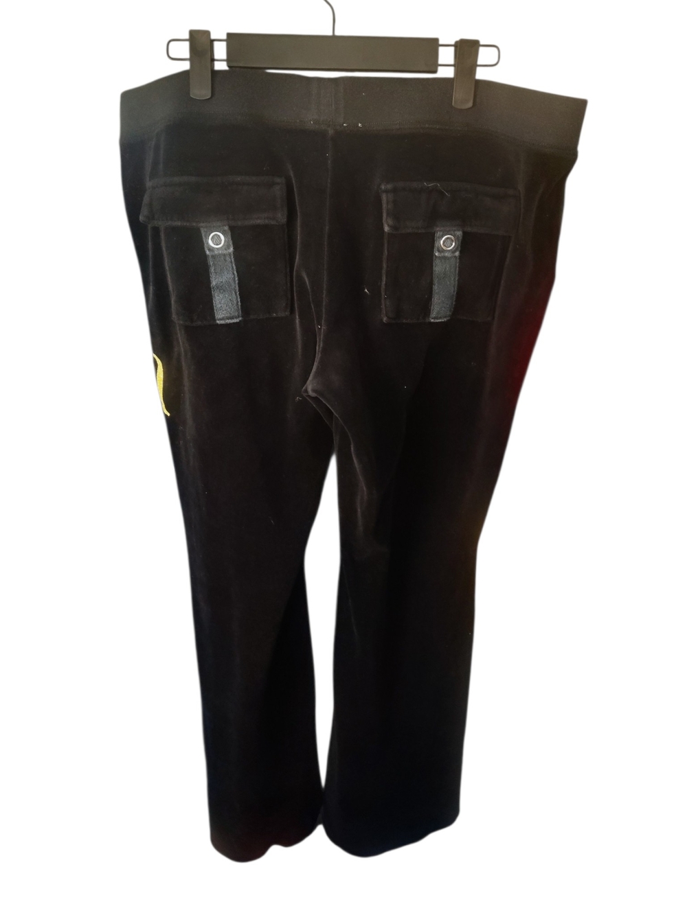 Juicy Couture Black Velour Joggers with Gold Script** Juicy Is Cracking A Lil - Picture 2 of 4